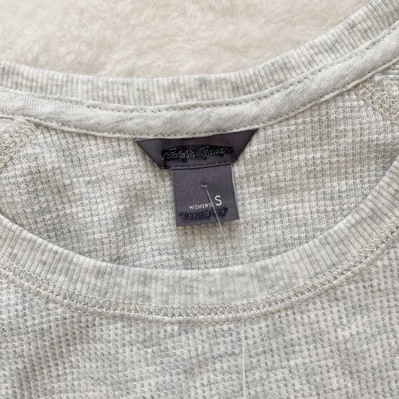 Eddie Bauer, NWOT,  Women's Long-Sleeve Thermal Crew, Graphic Fox, Gray, S / XL - Picture 3 of 9